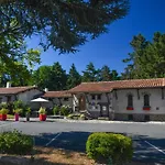 Hotel Logis La Chaumiere Saint-Laurent-sur-Sevre