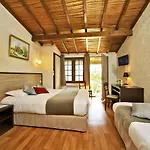 Hotel Logis La Chaumiere Saint-Laurent-sur-Sevre