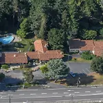 Hotel Logis La Chaumiere Saint-Laurent-sur-Sevre