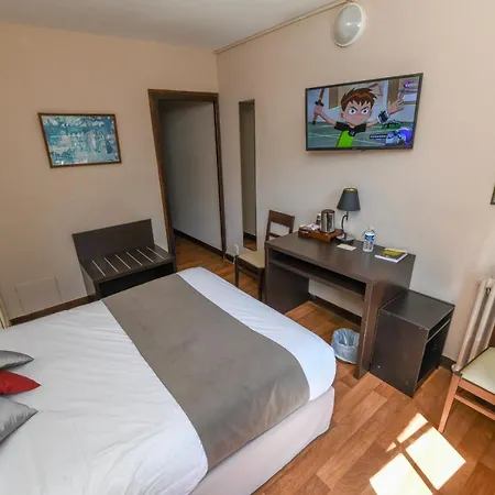 Hotel Logis La Chaumiere Saint-Laurent-sur-Sèvre