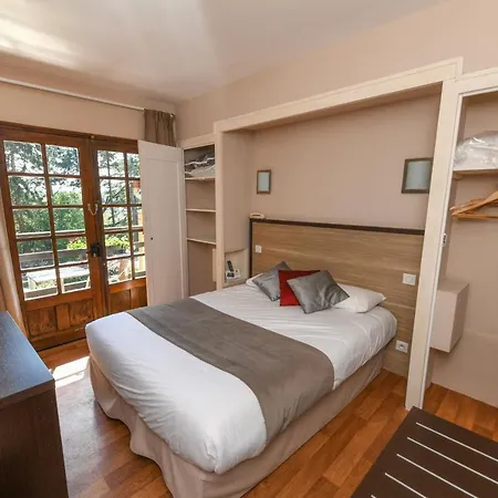 La Chaumière Hotel 3*