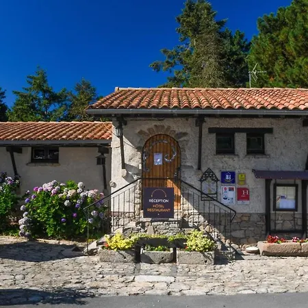 Logis La Chaumiere Отель