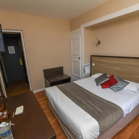 Logis La Chaumiere 3* Сен-Лоран-сюр-Севр