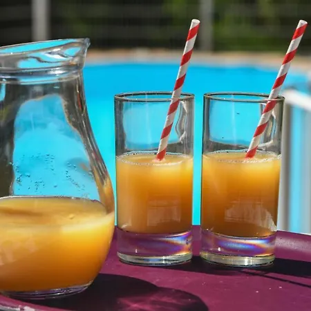 Logis La Chaumiere 3*