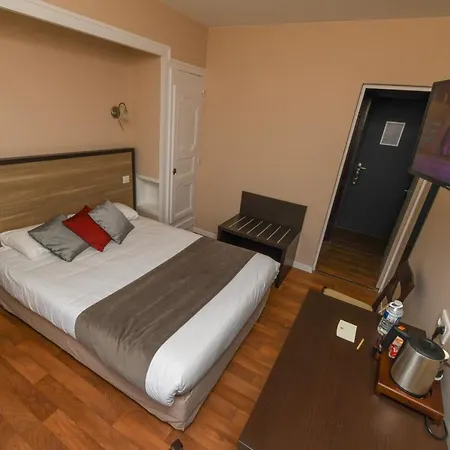 Hotel Logis La Chaumiere Saint-Laurent-sur-Sèvre