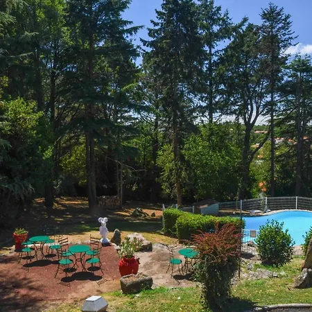 Logis La Chaumiere Отель