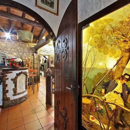 Logis La Chaumiere 3*