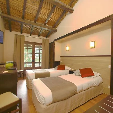 Logis La Chaumiere Отель