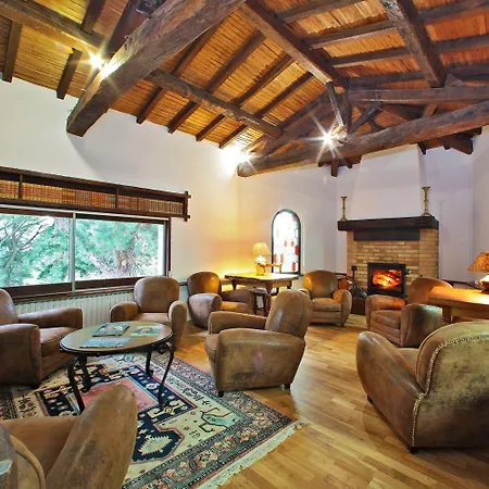 Logis La Chaumiere Отель 3*