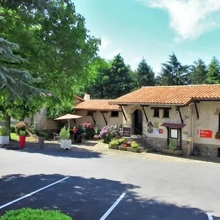 Logis La Chaumiere 3*