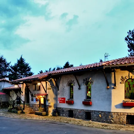 Logis La Chaumiere 3* Сен-Лоран-сюр-Севр