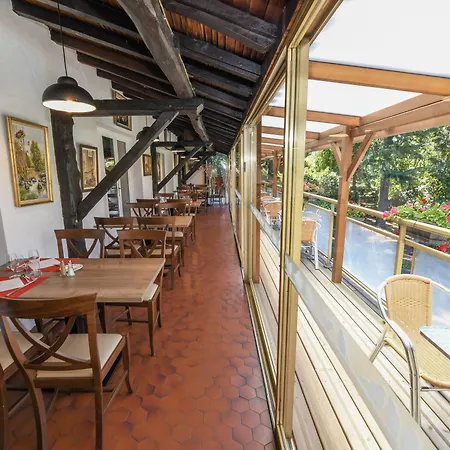 Hotel Logis La Chaumiere Saint-Laurent-sur-Sèvre