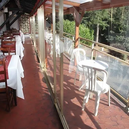 Hotel La Chaumière Saint-Laurent-sur-Sèvre