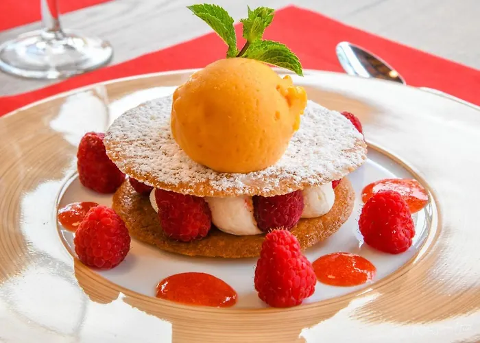 Logis La Chaumiere Hotel